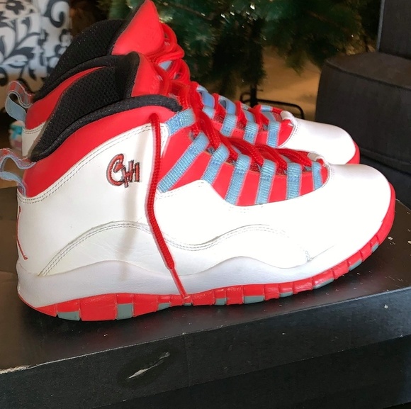 Jordan 10s Chicago - Picture 5 of 5